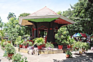 Granada's main plaza, Parque Colón.