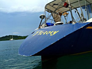 Sailboat Victory, Panama to Colombia via the San Blas Islands