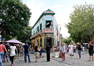 Sightseeing on foot in Buenos Aires