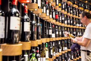 La Cite du Vin is Bordeaux's newest wine museum, and it's just as impressive as it looks! A must-see when in Bordeaux, France.